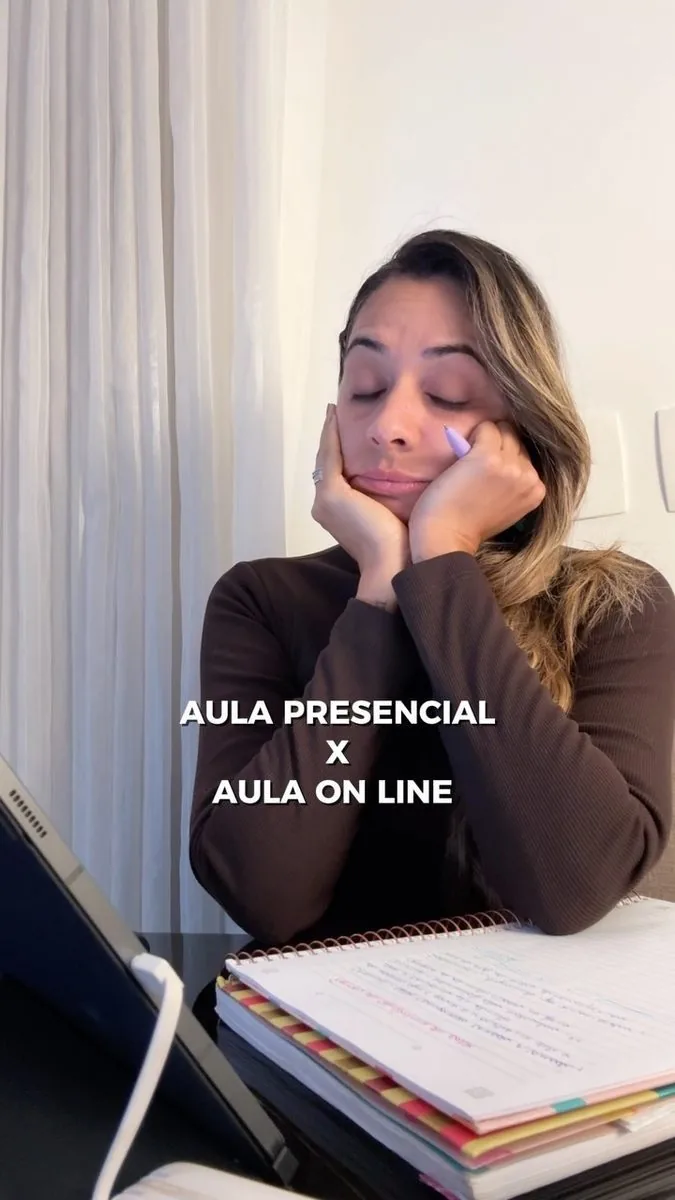 Mirelle estudando Nutrição